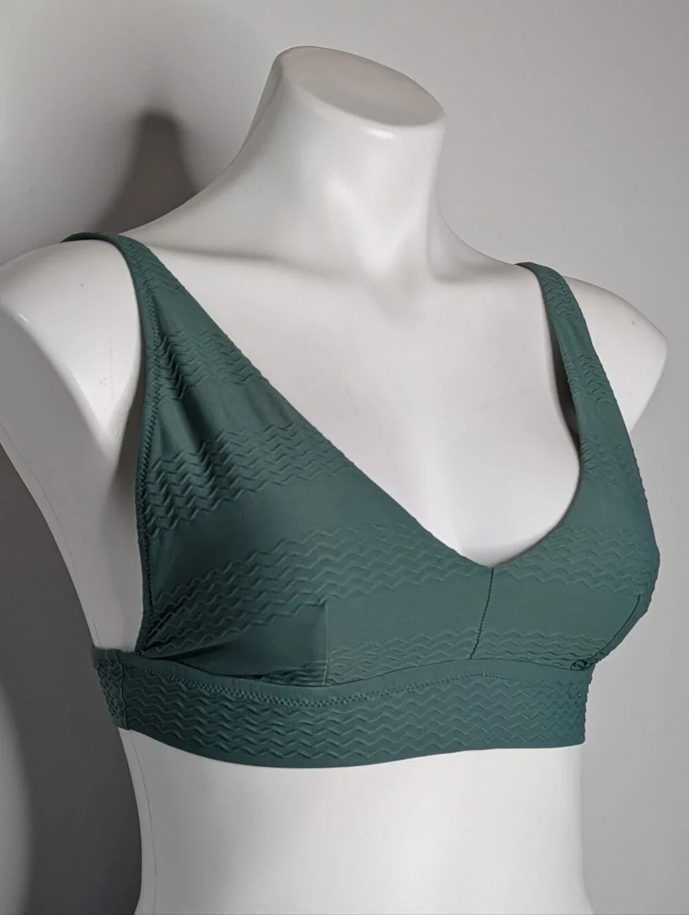 Aerie Green Scoop Neck Wavy Ribbed Bikini Top M